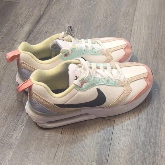 Nike Air Max Dawn (GS) - Picture 2 of 10